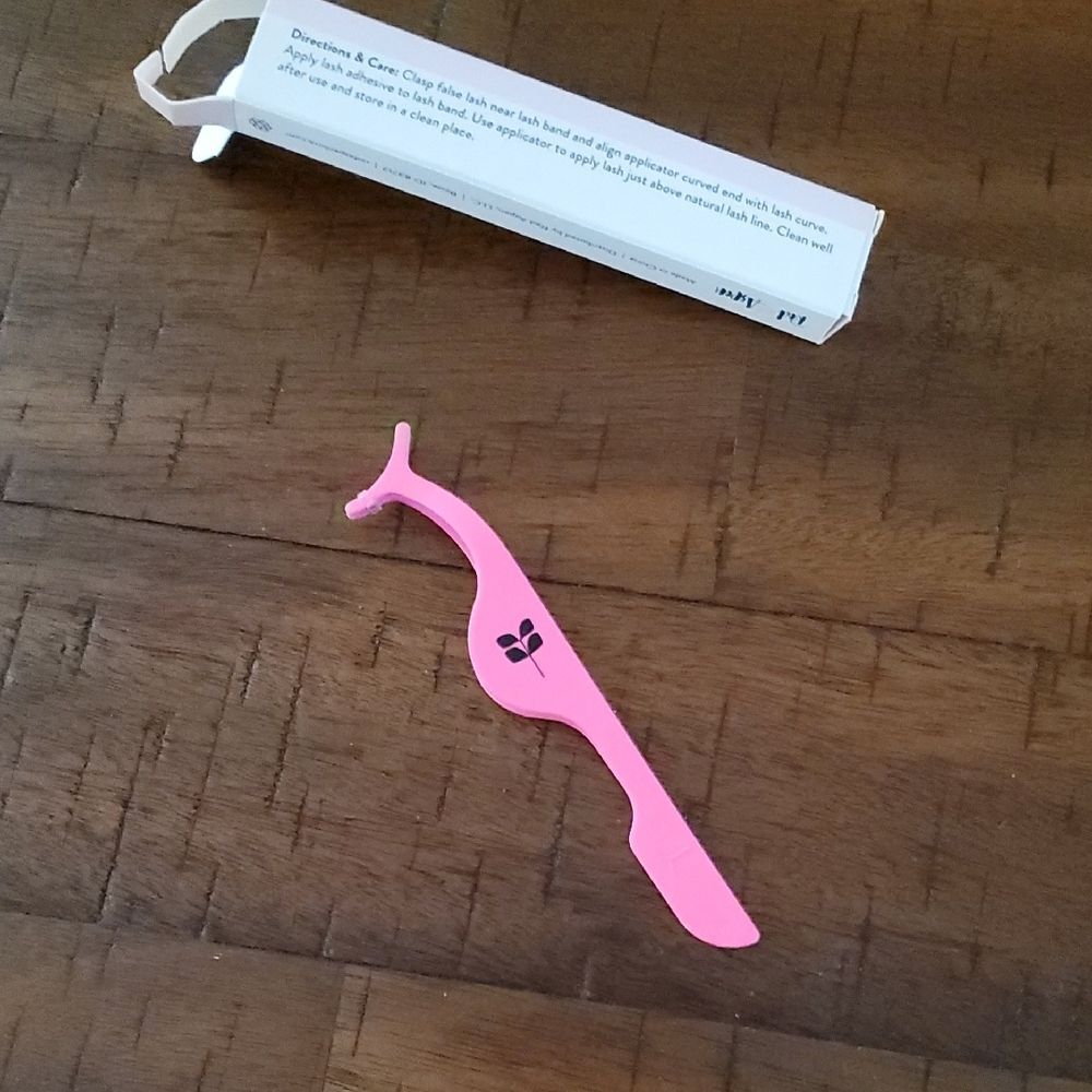 NIB Red Aspen Lash Applicator